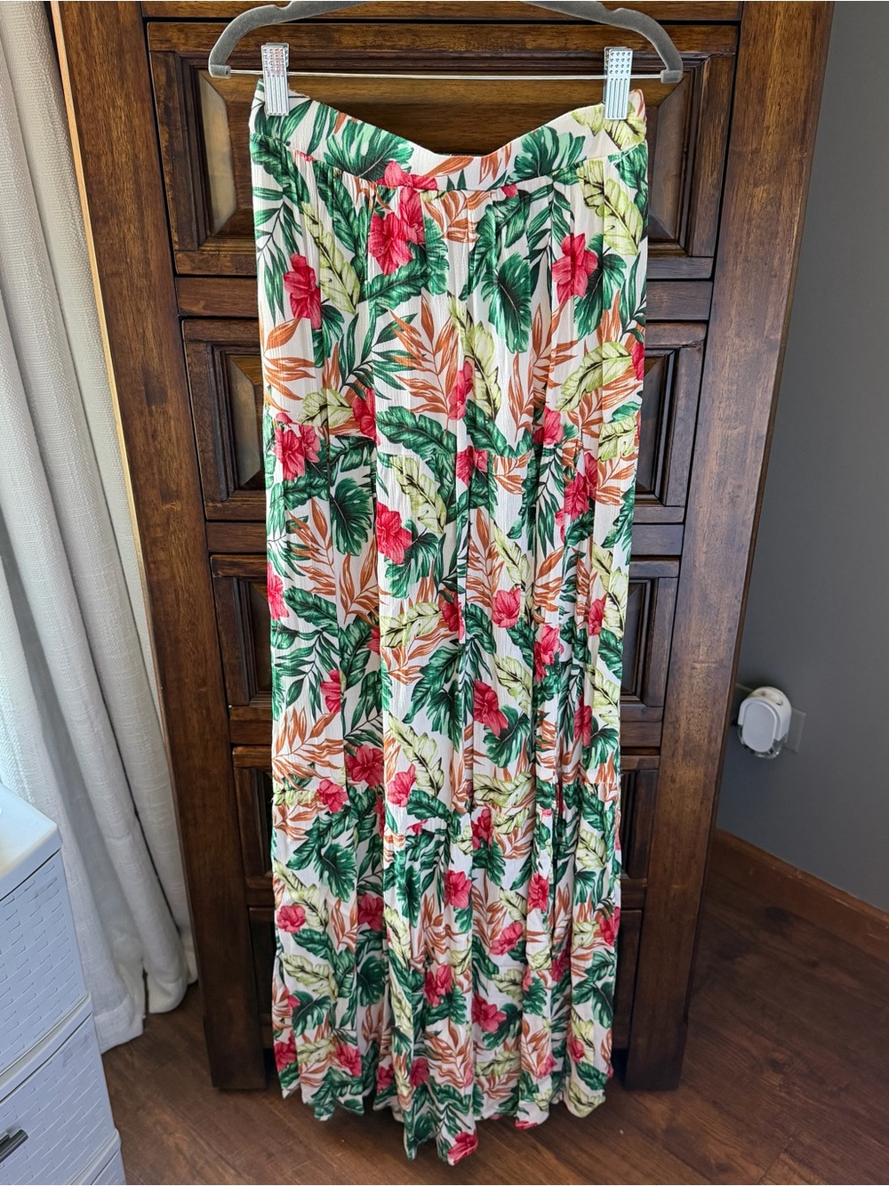 Francesca's Collections Floral Maxi Skirt in Cream, Green & Pink